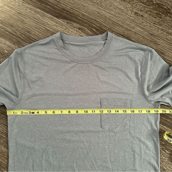 Vuori Light Blue Men's Shirt - Picture 6 of 8